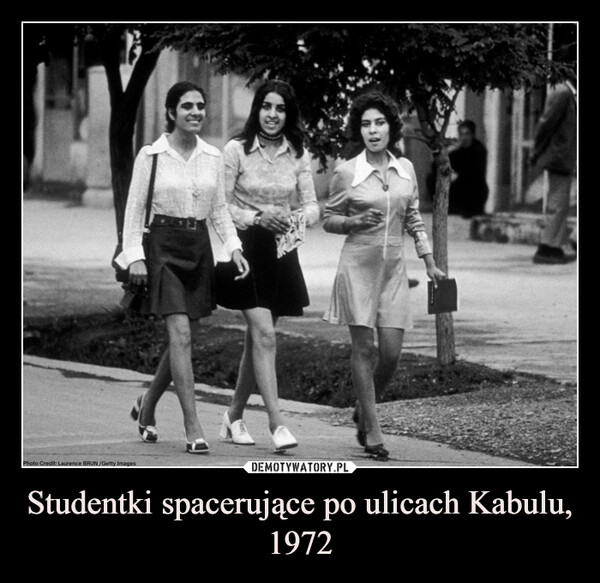 Studentki spacerujące po ulicach Kabulu, 1972